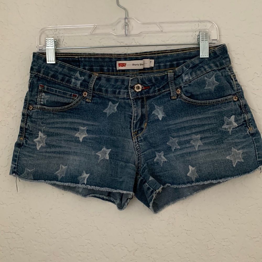 Levi’s Shorty Shorts Junior Stars Print Denim Shorts Size 7